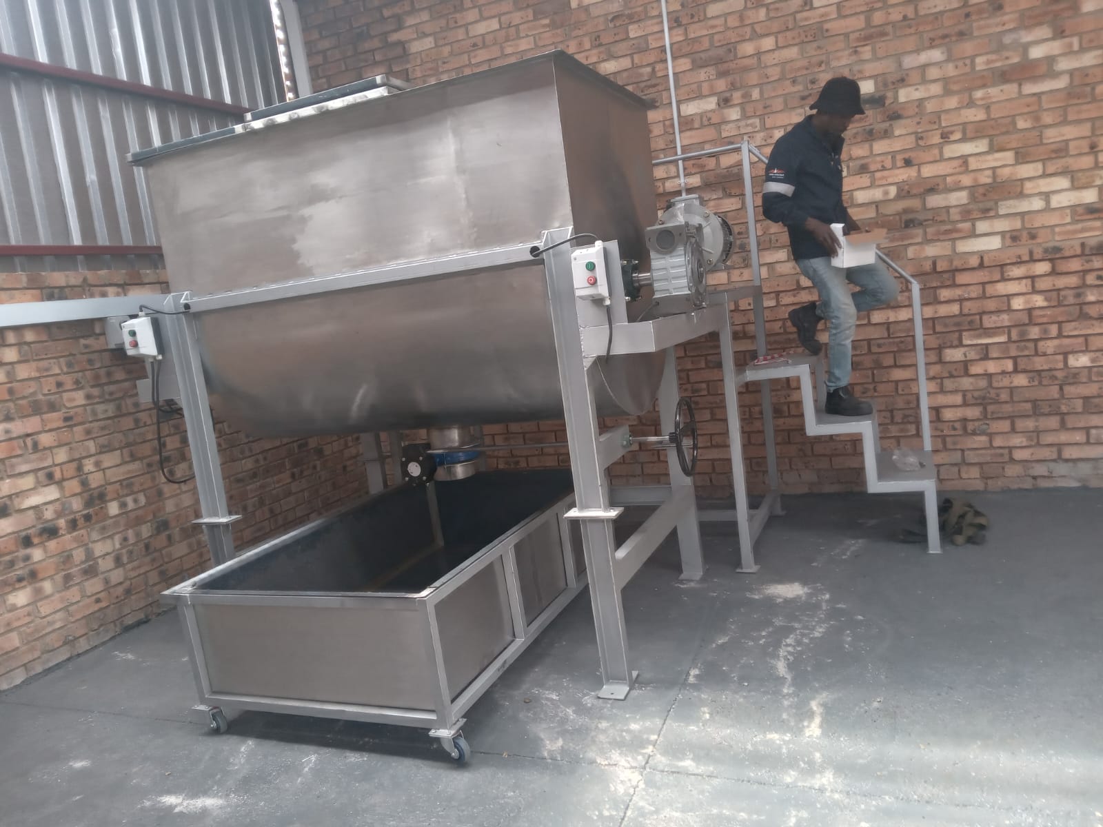 2000 kg Ribbon Blender – Pros & Cons
