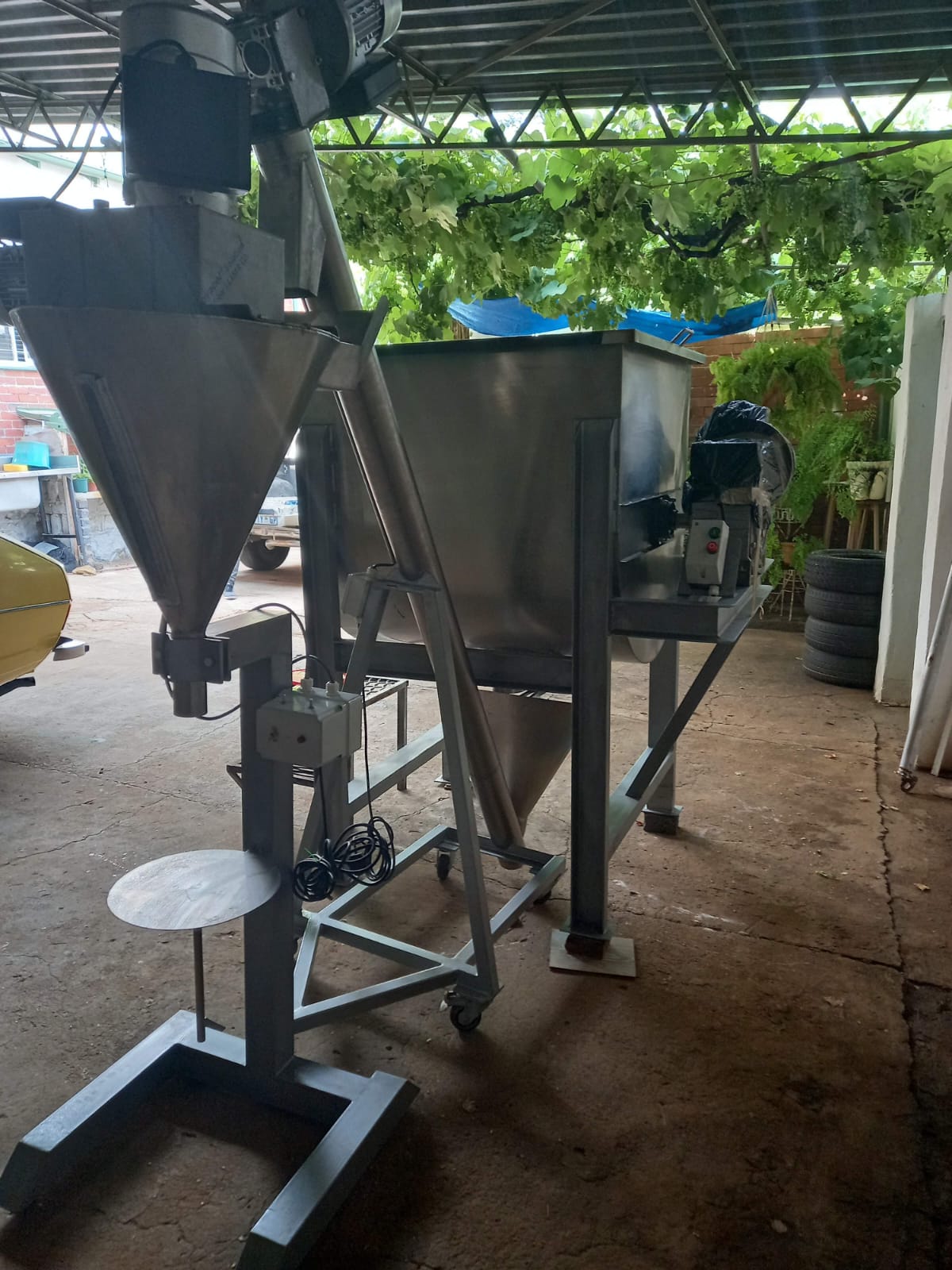 500kg Ribbon Blender Mixer for Sale – Industrial Powder Mixing Solution